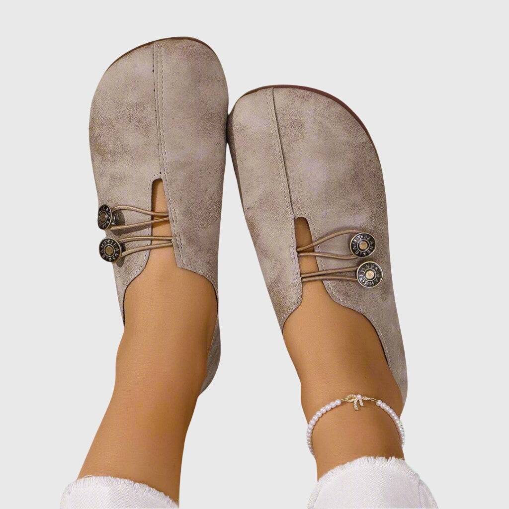 Dagmar | Kvinne vårcasual slip-on flate sko med knapp