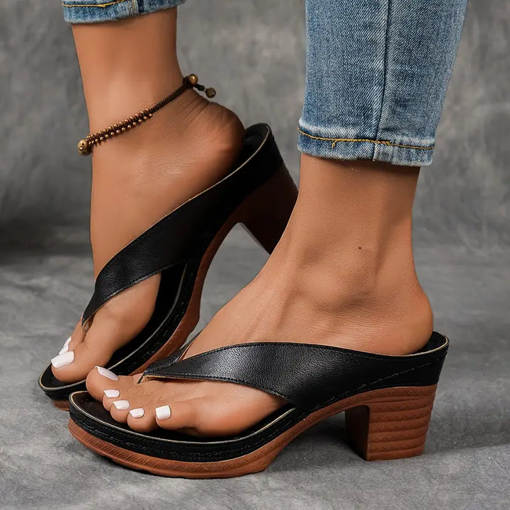 Clara | Elegant Lav Hæl Flip Flop Sandaler