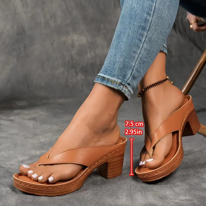 Clara | Elegant Lav Hæl Flip Flop Sandaler