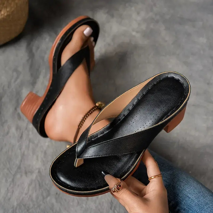 Clara | Elegant Lav Hæl Flip Flop Sandaler