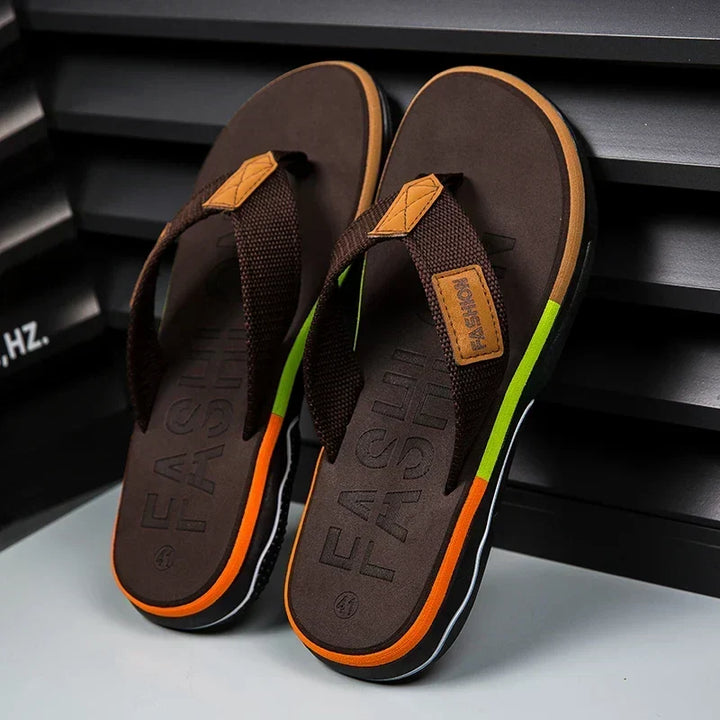 Svend | Holdbare utendørs flip-flops