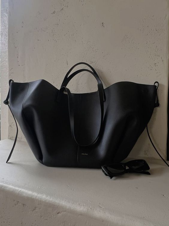 Novalie | Elegant eller Stilig Tote Bag