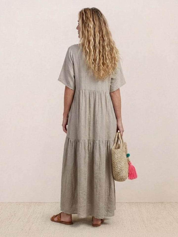 Karla | Boho Maxi Kjole V-Hals Korte Ermer Lagdelt