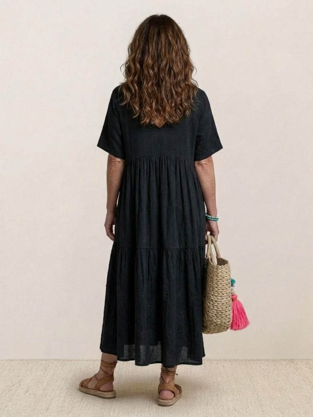 Karla | Boho Maxi Kjole V-Hals Korte Ermer Lagdelt