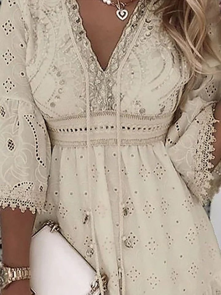 Laura | Boho Mini Kjole V-Hals A-Linje Blonde Detaljer
