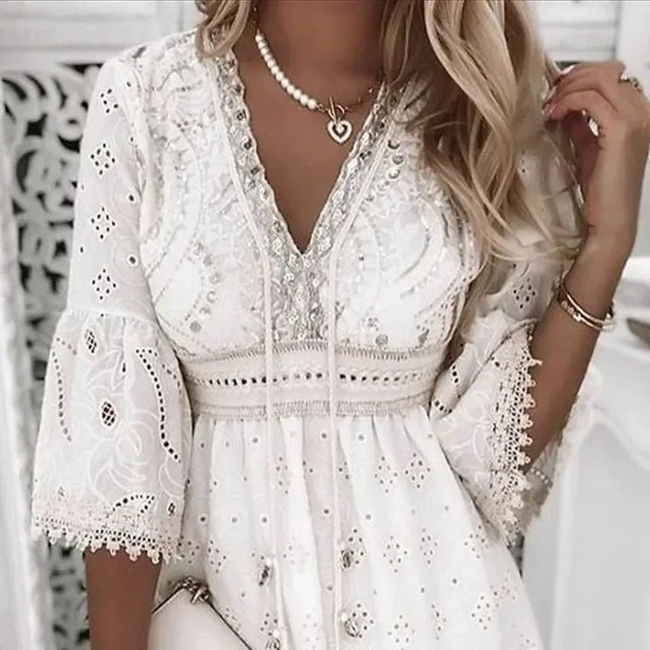 Laura | Boho Mini Kjole V-Hals A-Linje Blonde Detaljer