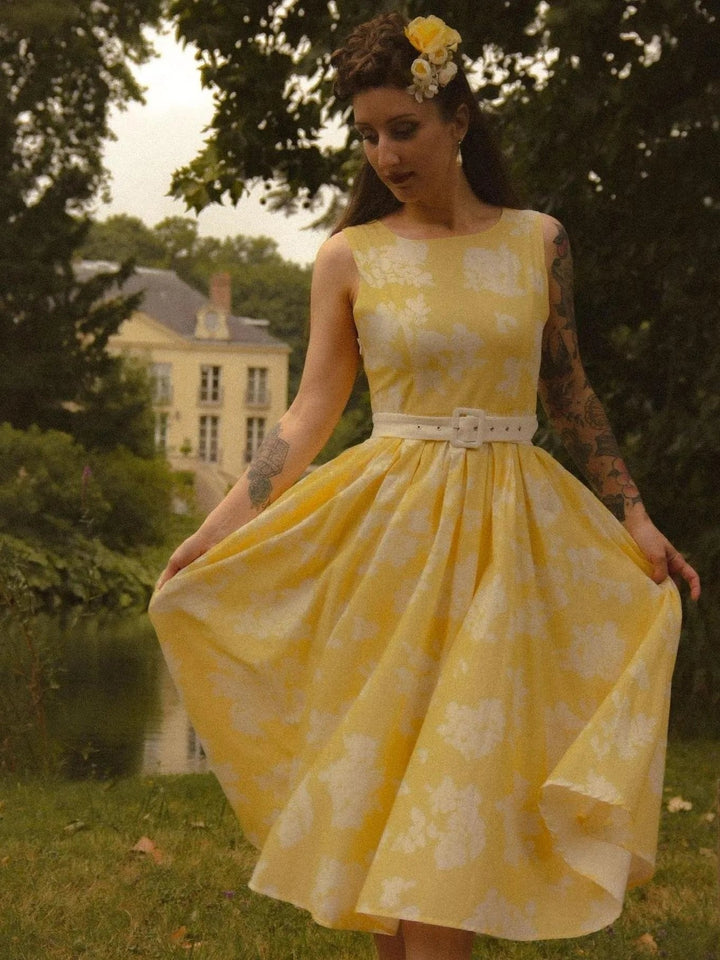 Isabella | Kvinneblomster Lin Midi Kjole Uten Ermer