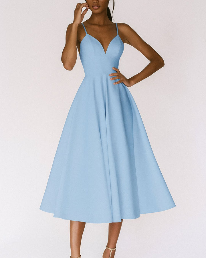 Emma | Elegant Midi Kjole med Spagetti Stropper for Bryllupsgjester