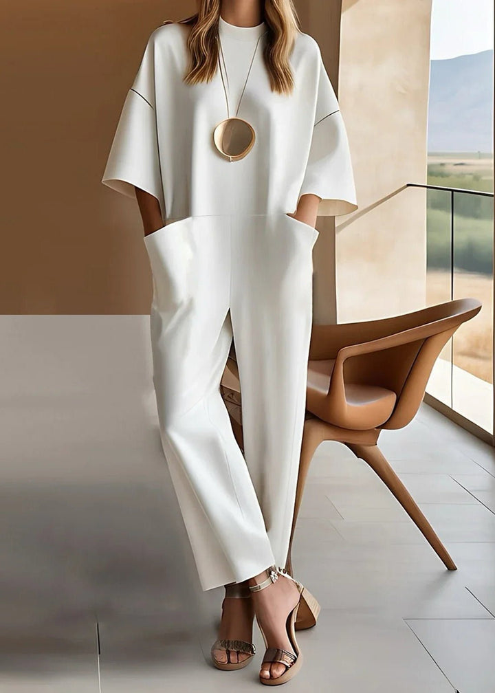 Astrid | Kvinners Hvite Korte Ermer Bredbein Jumpsuit Crew Neck