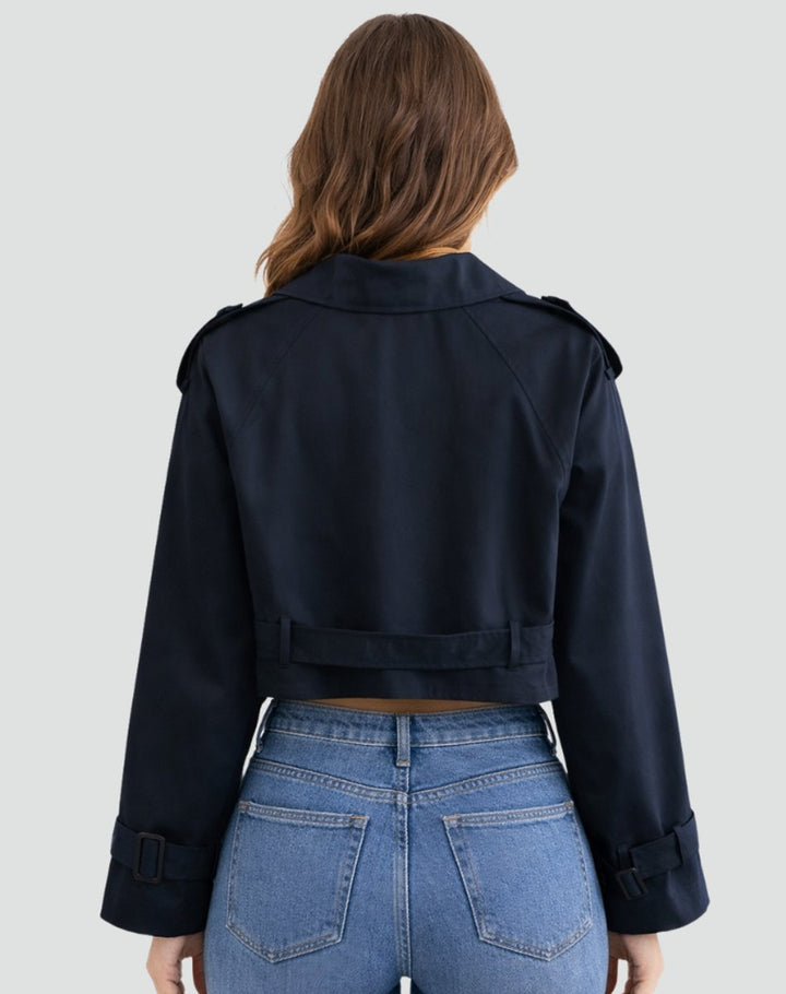 Freja | Kvinne Kort Kuttet Trench Coat Dobbelspent Beltejakke