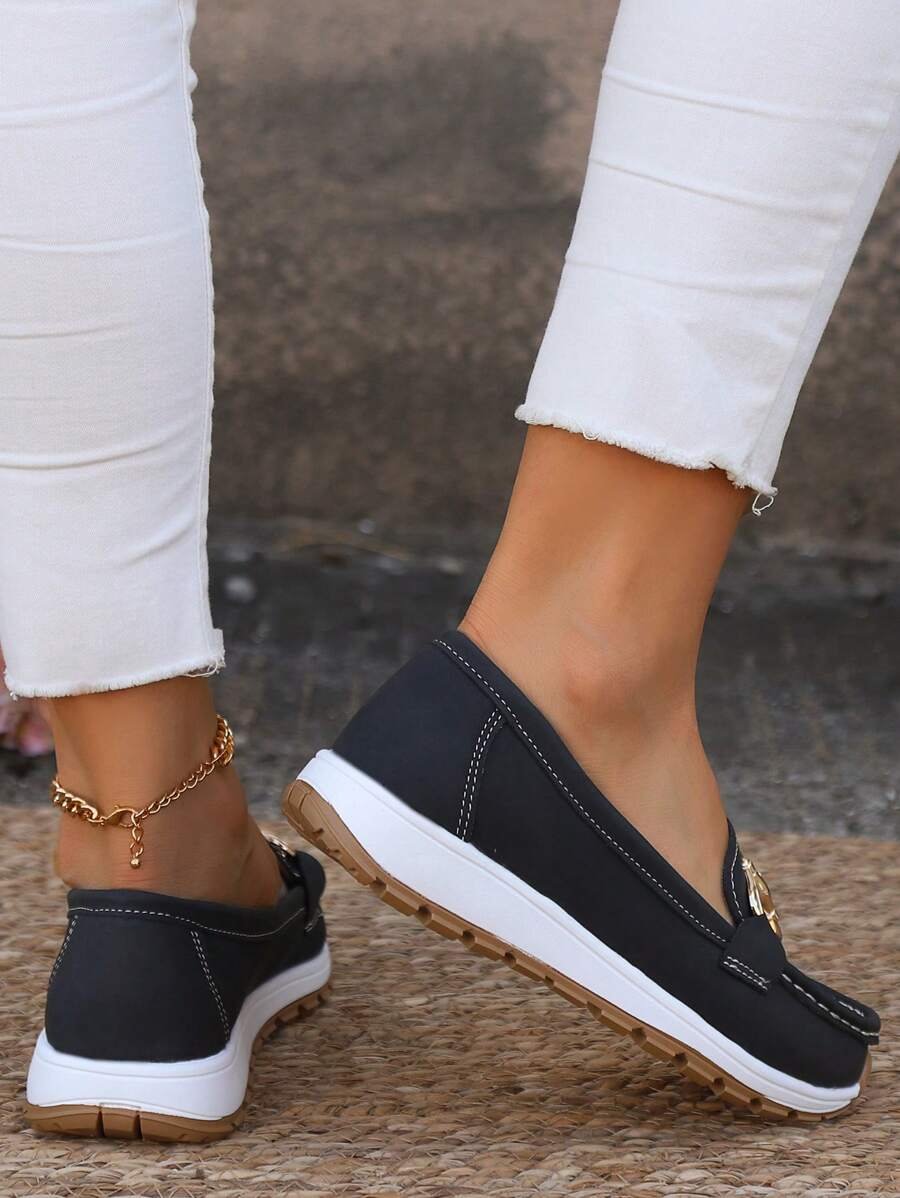Isabella | Kvinne Orthopediske Slip-On Loafers med Gullspenne og Sklisikker Såle