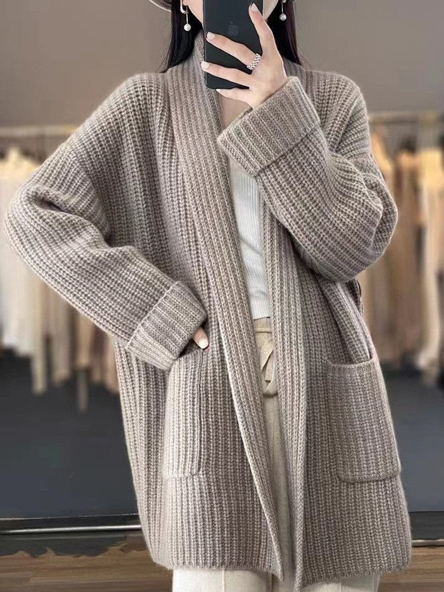 Freja | Kvinne Oversized Strikket Cardigan Løs Passform Lommer