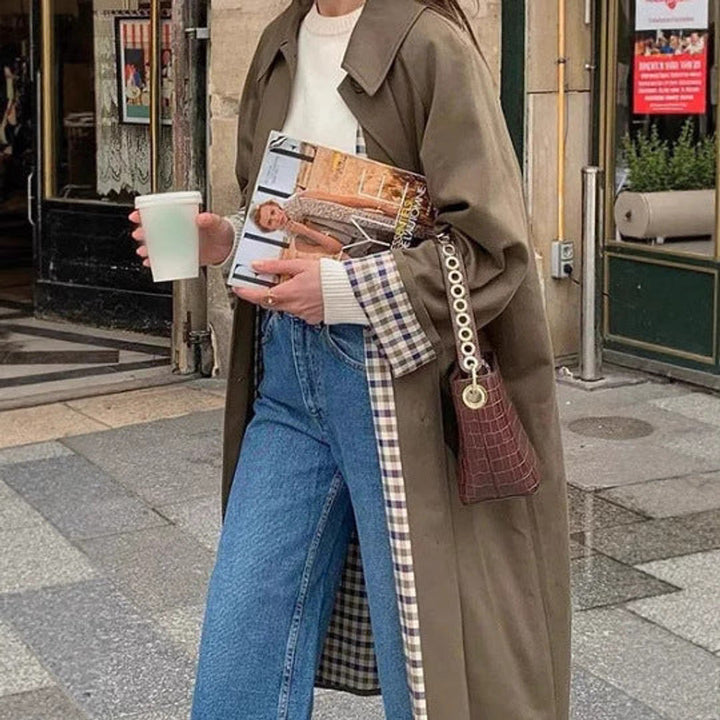Alma | Dame Oversized Rutete Trench Coat i Bomullsblanding med Lange Ermer