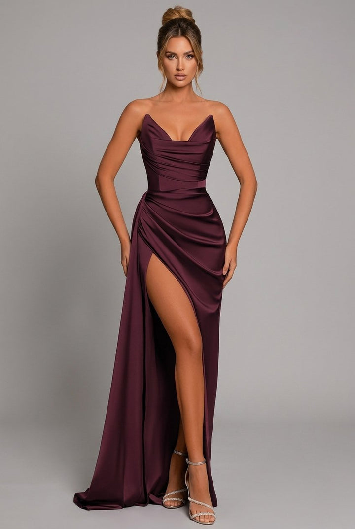Laura | Kvinne Satin Bodycon Maxi Kjole med Hjerte-Utskjæring