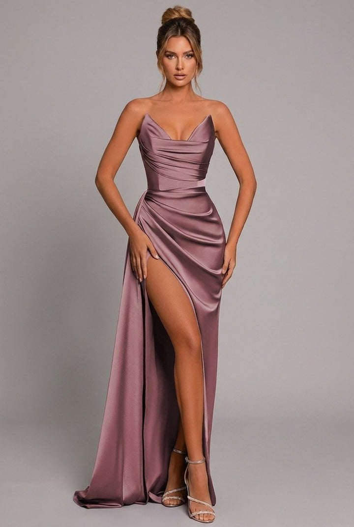 Laura | Kvinne Satin Bodycon Maxi Kjole med Hjerte-Utskjæring