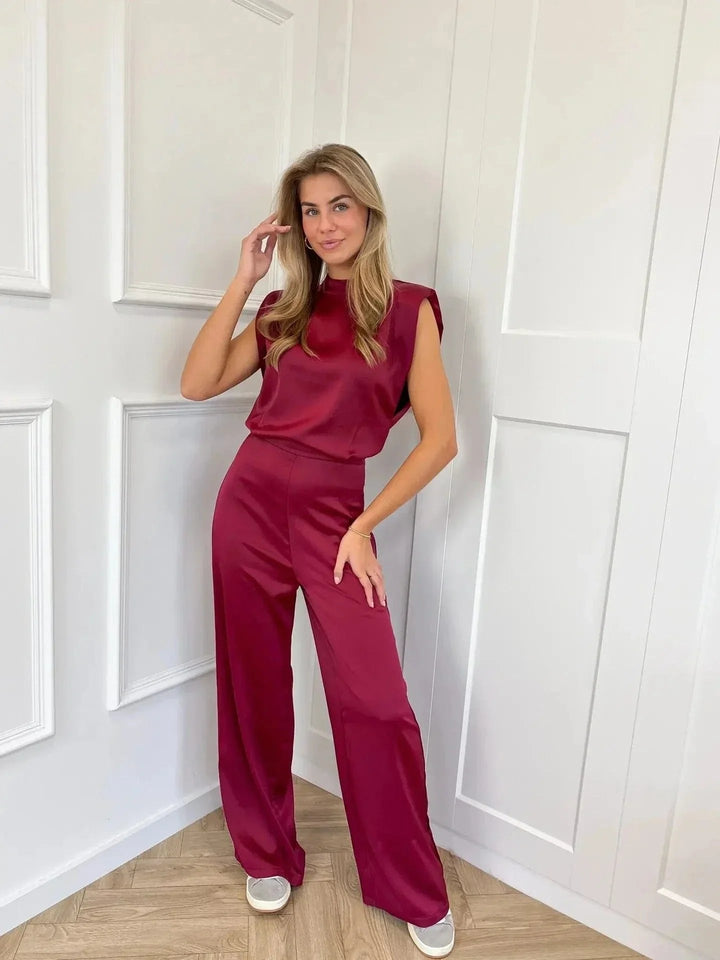 Josefine | Kvinne Satin Jumpsuit Bred Ben Uten Ermer