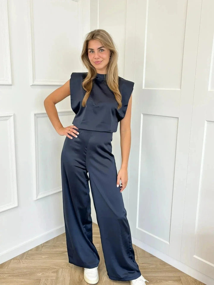 Josefine | Kvinne Satin Jumpsuit Bred Ben Uten Ermer