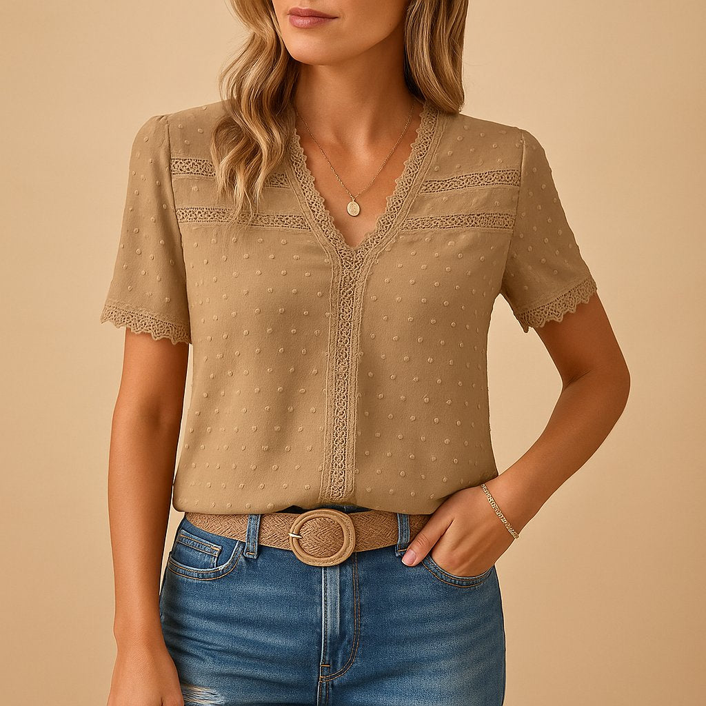 Maja | Kvinne V-hals Bluse med Blonde Detaljer