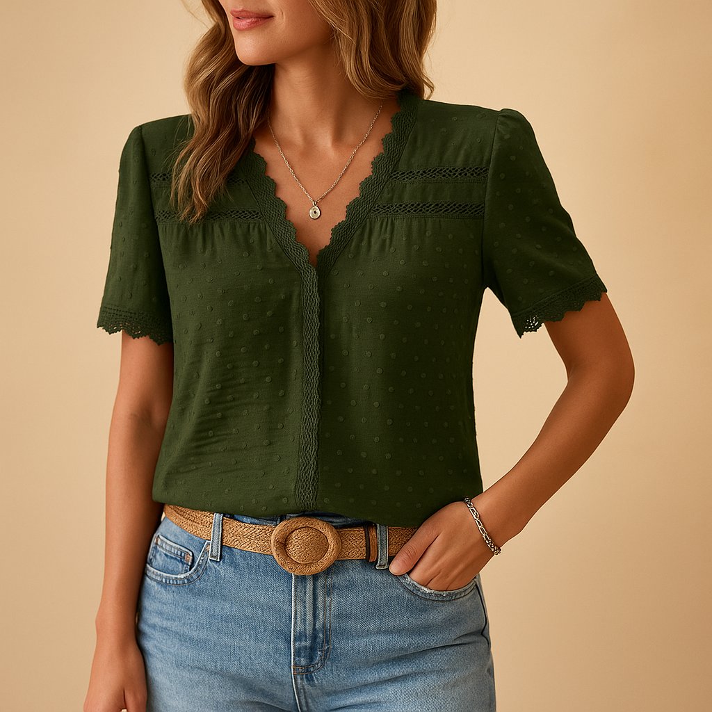 Maja | Kvinne V-hals Bluse med Blonde Detaljer