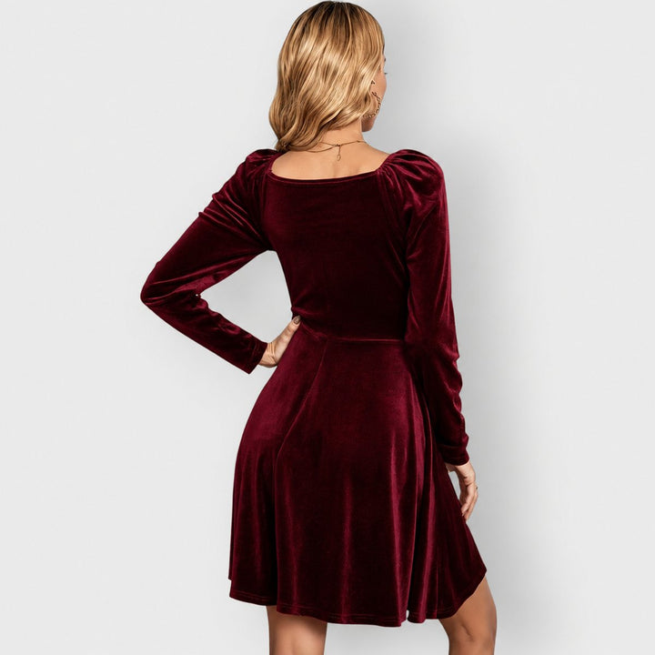 Liv | Kvinne | Velour Skater Festkjoler med Dyp V-Hals og Lange Ermer