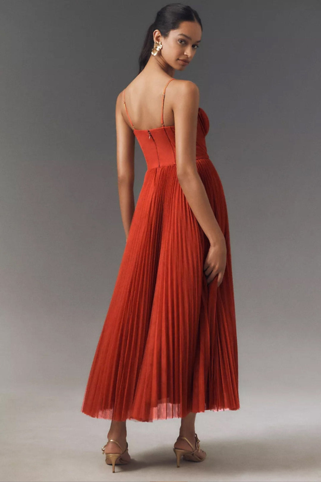 Astrid | Kvinne Pleated Korsett Midi Slip Kjole