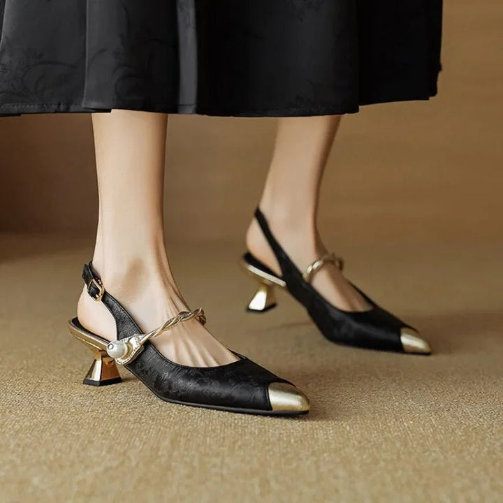 Nora | Kvinne Blomster Jacquard Spiss Tå Kitten Hæl Slingback Pumper