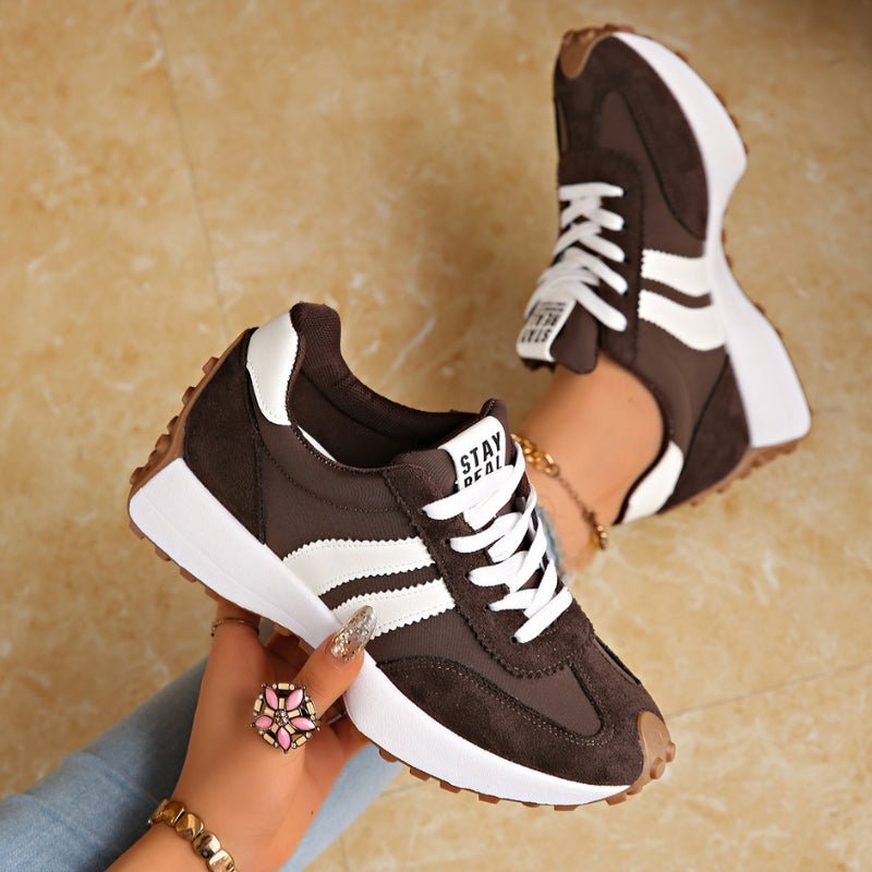 Clara | Kvinnenes Retro Plattform Chunky Sneakers med Snøring