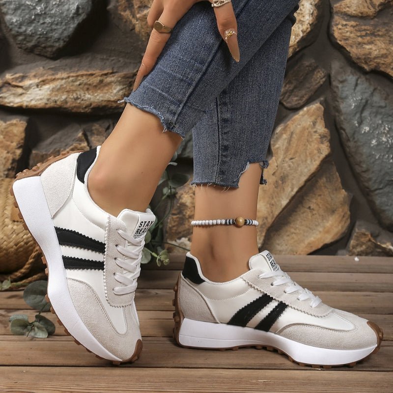 Clara | Kvinnenes Retro Plattform Chunky Sneakers med Snøring