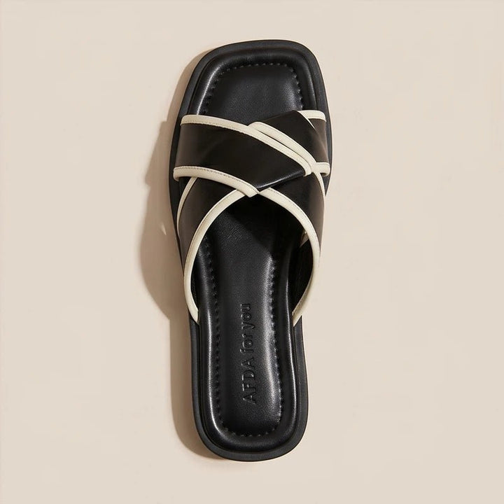 Josefine | Fiskersandaler med Krysstriper for Damer Slip-On Flat