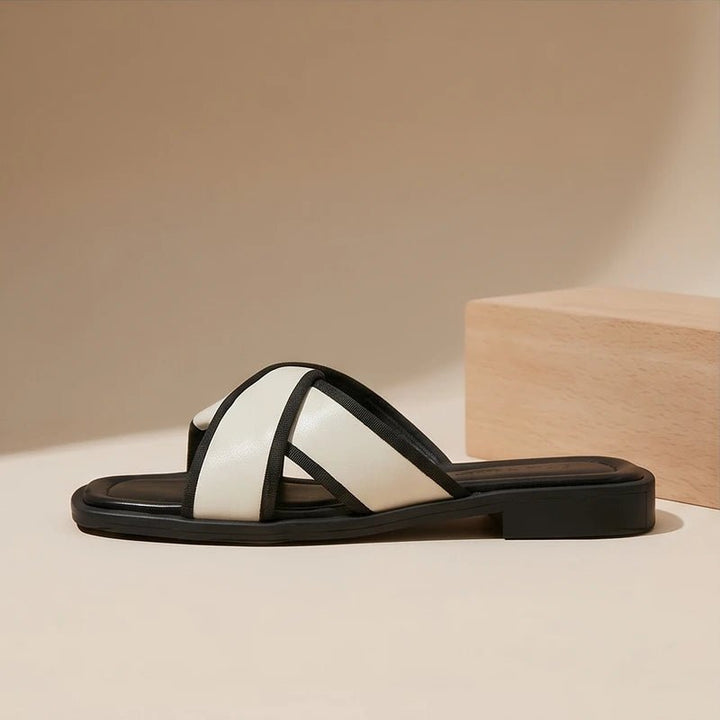 Josefine | Fiskersandaler med Krysstriper for Damer Slip-On Flat