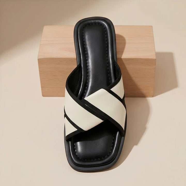 Josefine | Fiskersandaler med Krysstriper for Damer Slip-On Flat