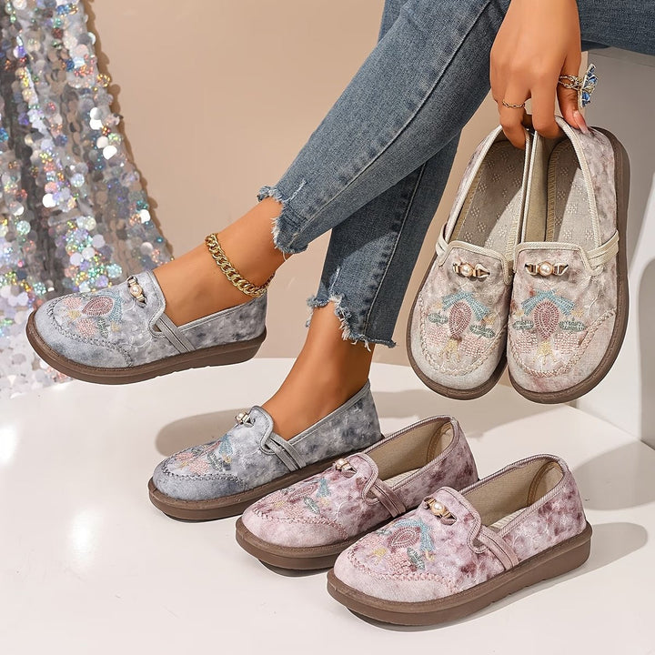 Astrid | Kvinne Embroidered Flower Slip-On Loafers