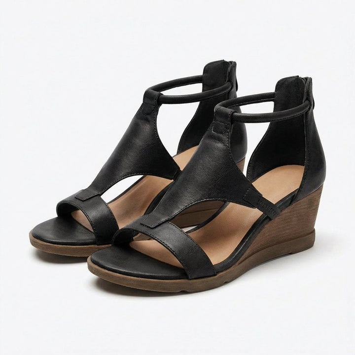 Freja | Kvinne Sandal med Åpen Tå og Wedge Hæl med Ankelrem