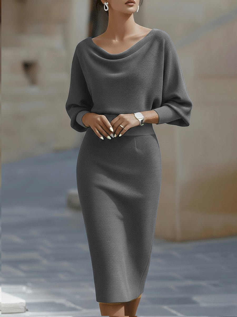 Clara | Midi Kjole med Cowl Hals Satin Bodycon Lange Ermer