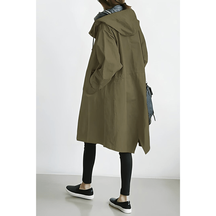 Dagmara | Oversized Kåpe med Hette og Knapper
