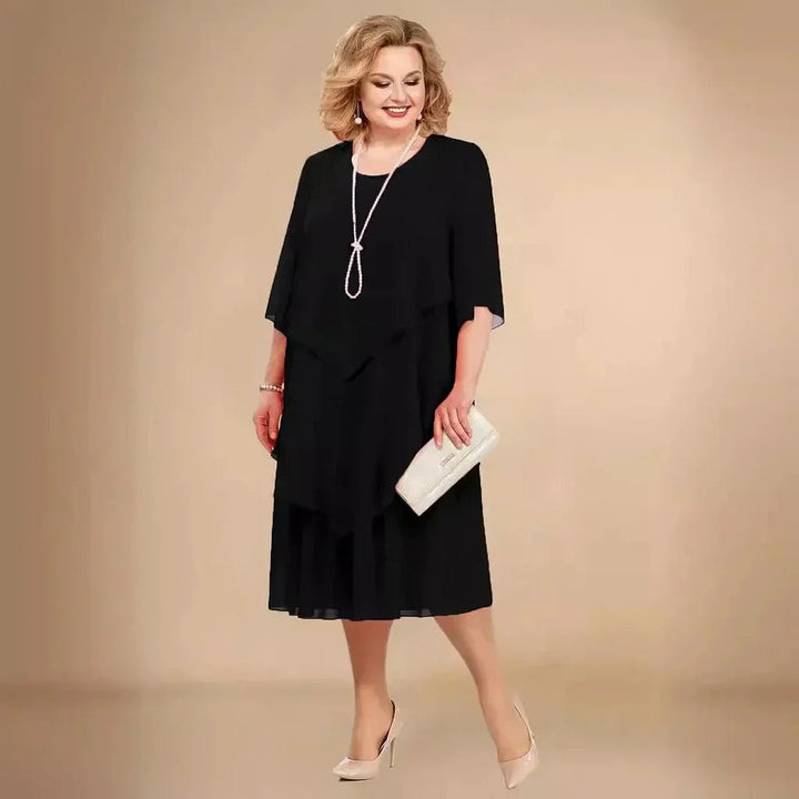 Sofia | Plus Size Chiffon Kjole Svart Asymmetrisk Lag Elegant