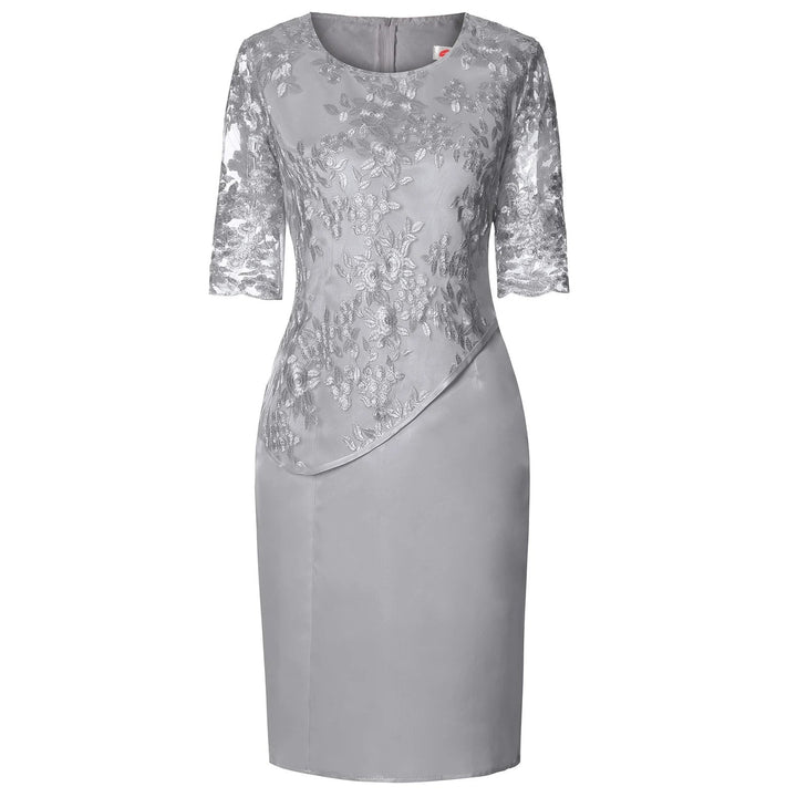 Liv | Plus Size Midi Kjole med Blonde Detaljer Elegant Festkjole