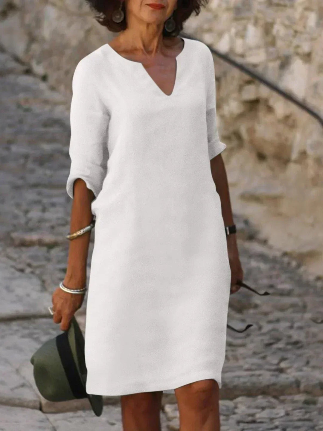 Yrsa | Elegant Midi Kjole med V-hals