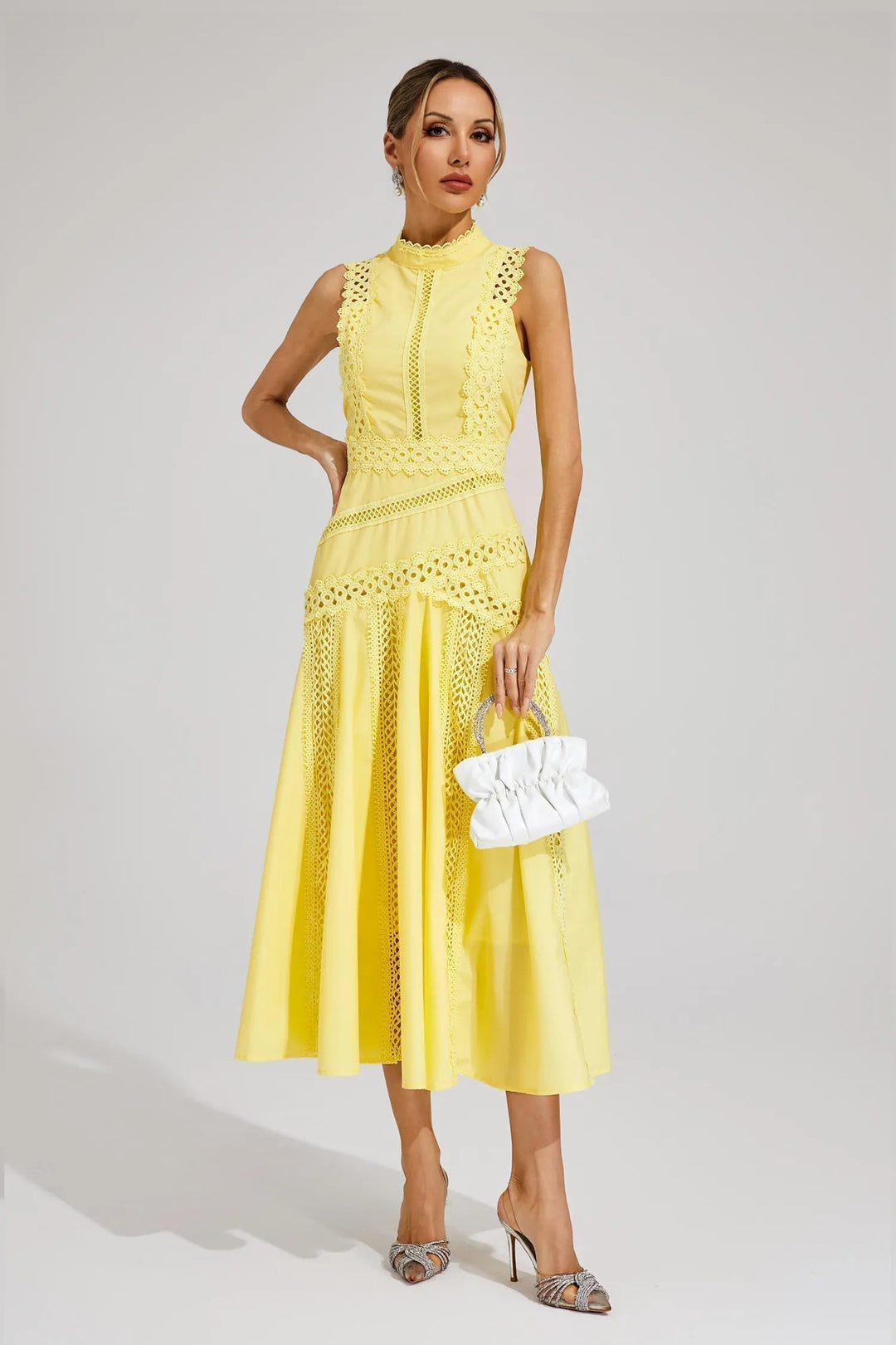 Andrea | Kvinne uten ermer Blonde Midi Kjole for Bryllupsgjester